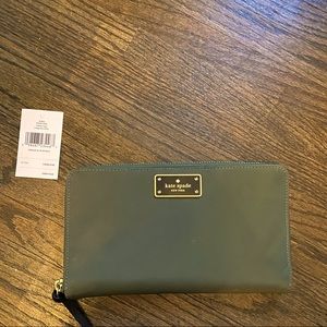 Kate Spade Kaden wallet. Evergreen.